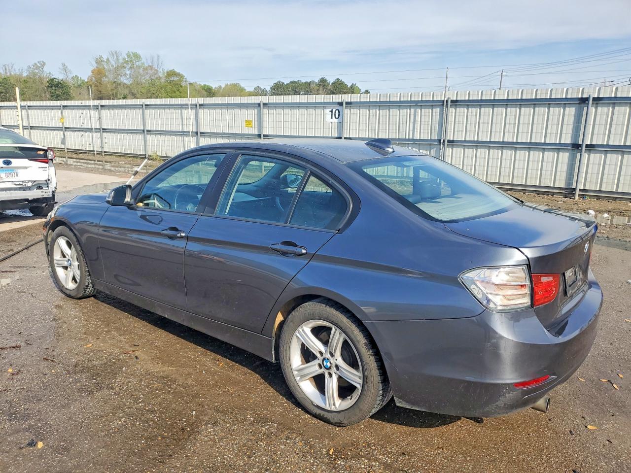 2013 BMW 320 I - Фото 2