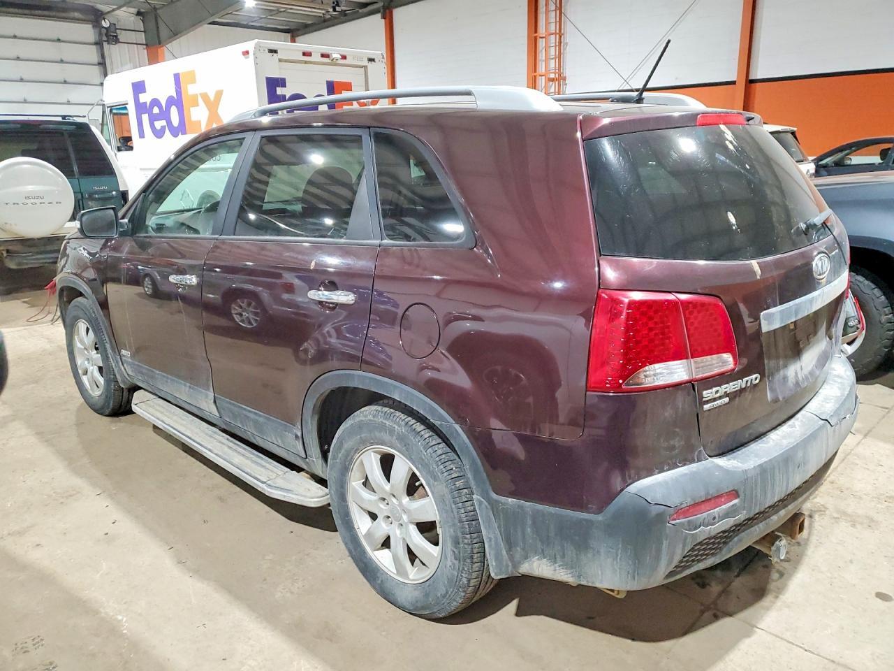 2013 Kia Sorento Lx - Image 2