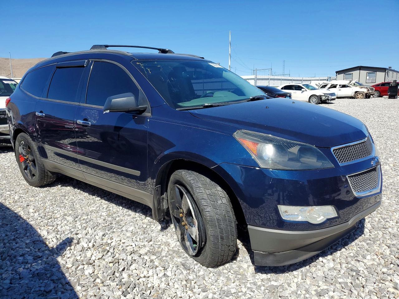 2011 Chevrolet Traverse Ls - Image 4