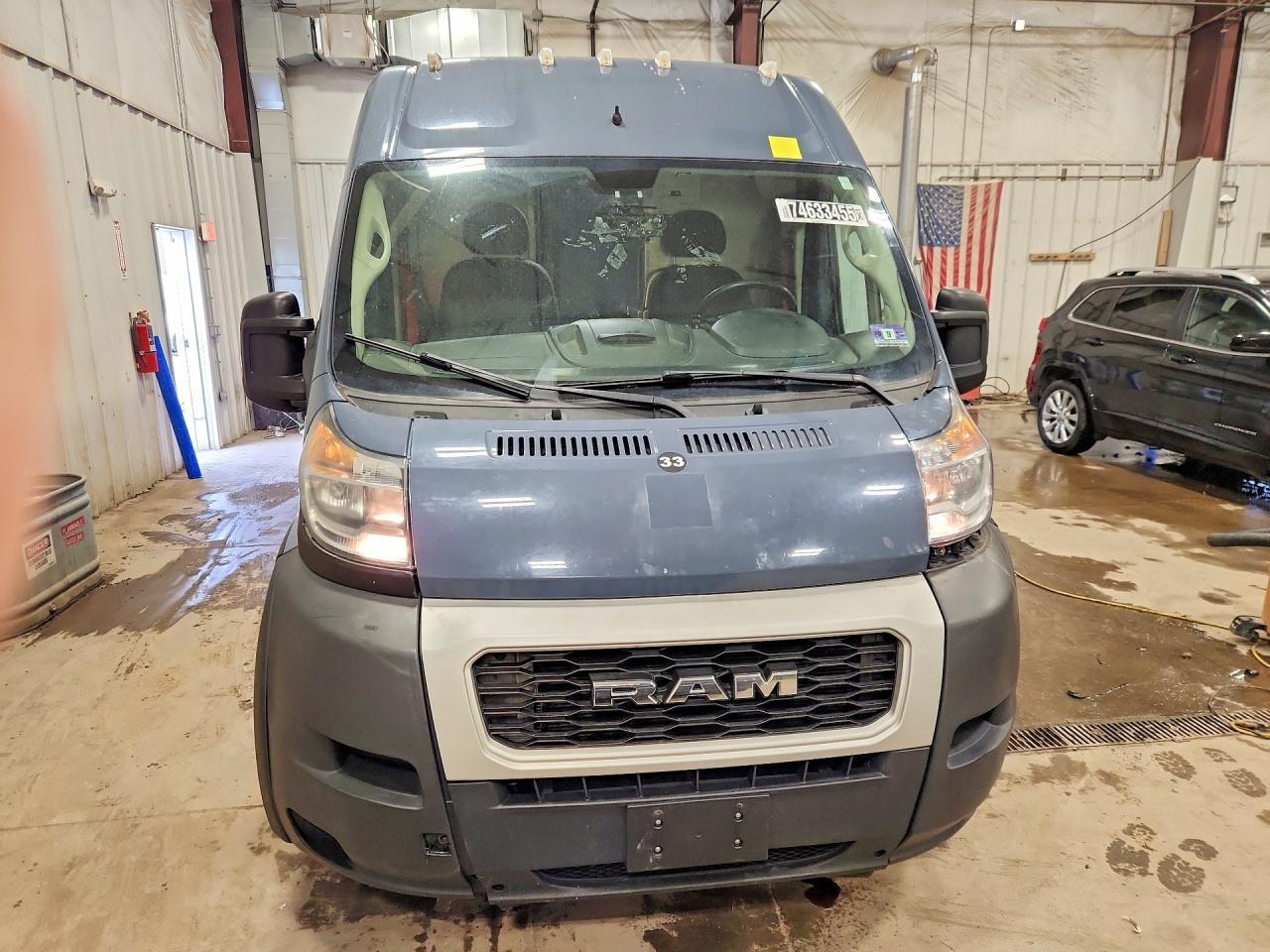 2020 Ram Promaster 3500 Delivery Van - Фото 5