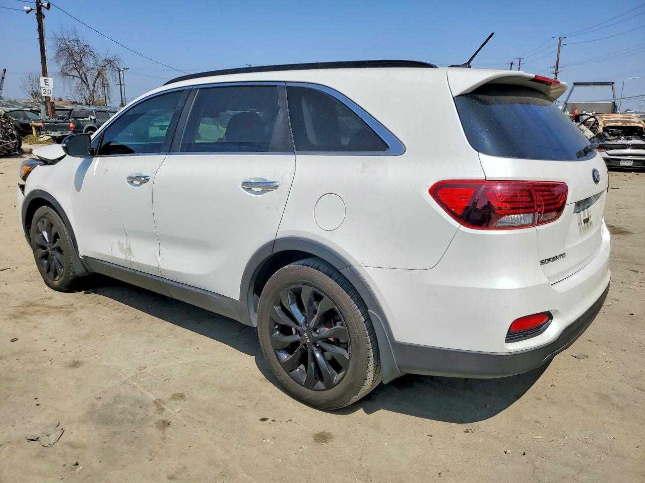 2019 Kia Sorento S V6 - Фото 2