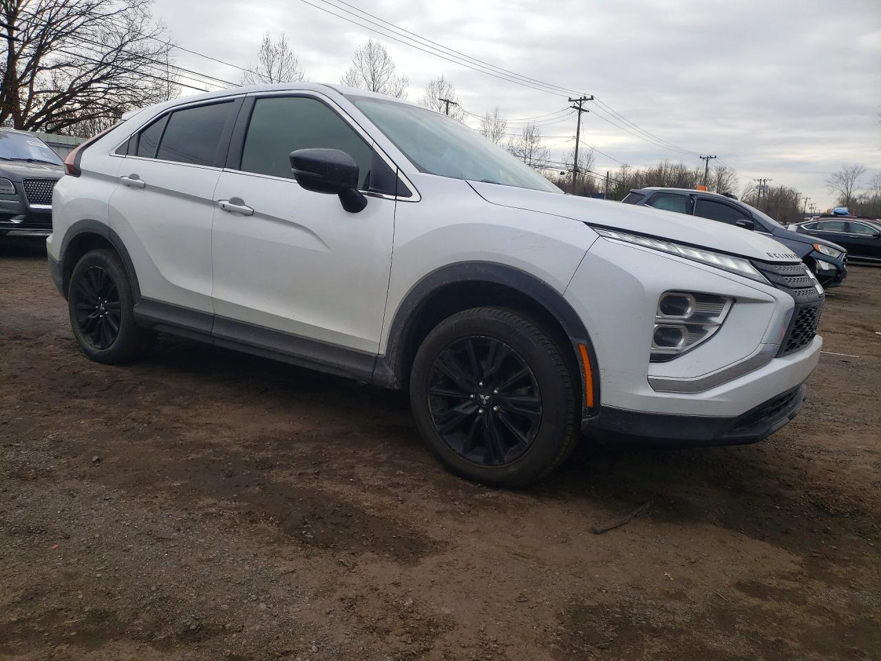 2024 Mitsubishi Eclipse Cross Le - Image 4