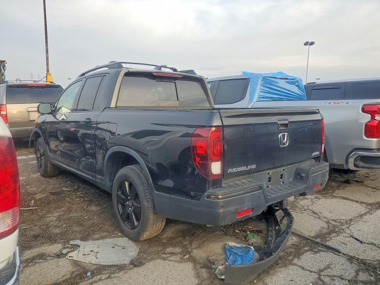 2019 Honda Ridgeline Black Edition - Image 2