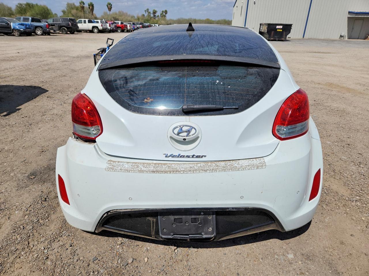 2012 Hyundai Veloster - Фото 6