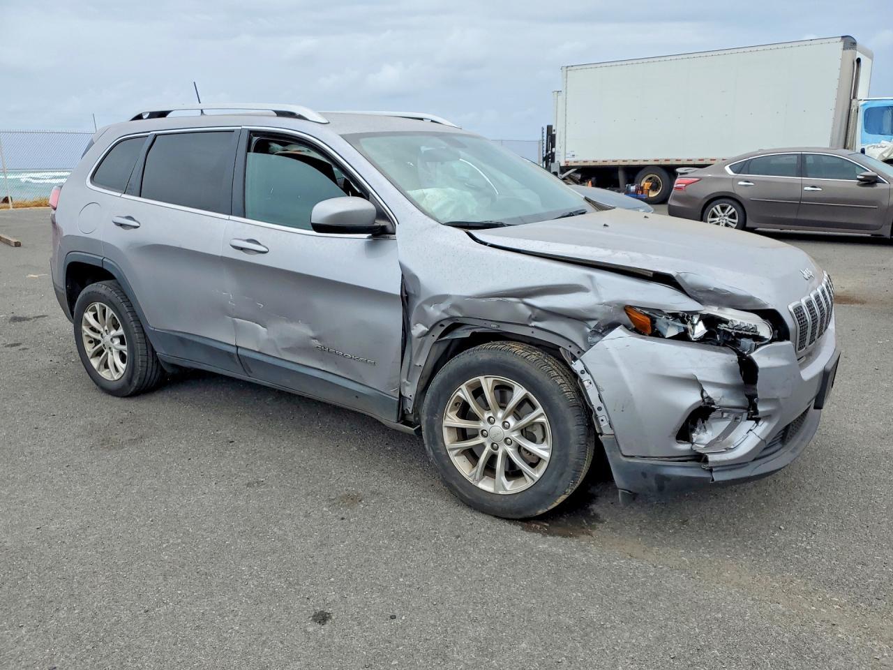 2019 Jeep Cherokee Latitude - Image 4