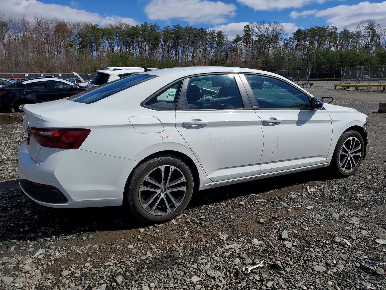 2024 Volkswagen Jetta Sport - Фото 3