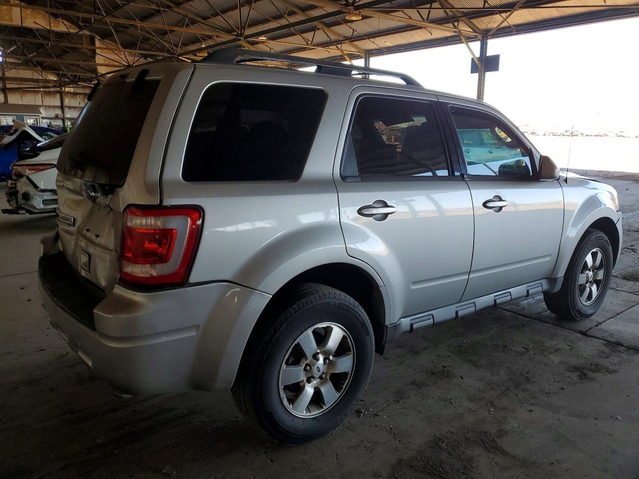 2011 Ford Escape - Фото 3