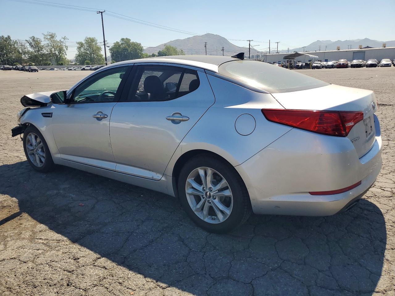 2011 Kia Optima Ex - Image 2