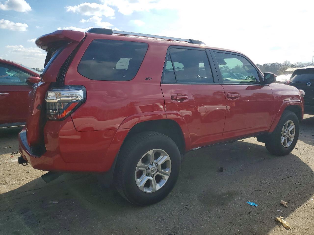 2022 Toyota 4Runner Sr5 - Фото 3