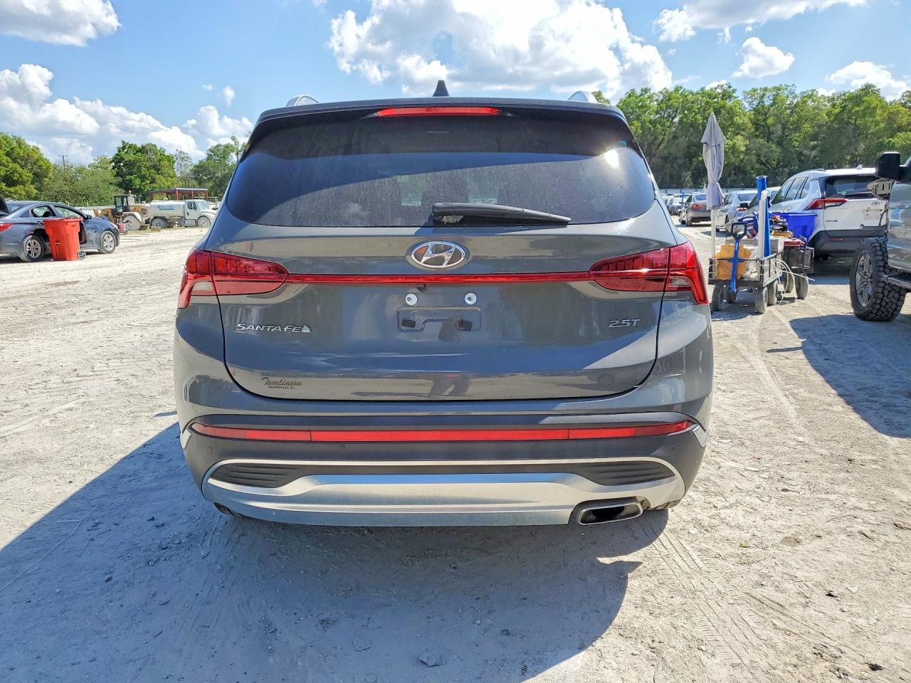 2022 Hyundai Santa Fe Limited - Image 6