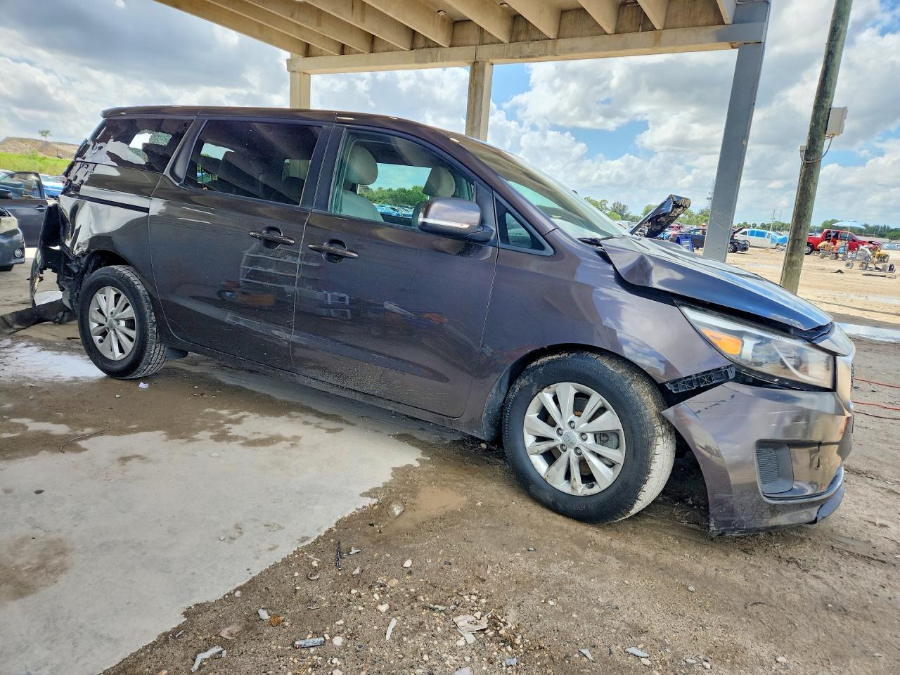 2018 Kia Sedona Lx - Фото 4