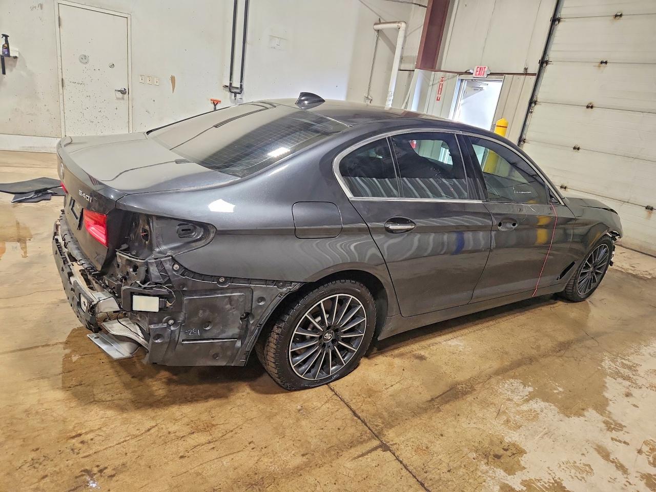2017 BMW 540 I - Image 3