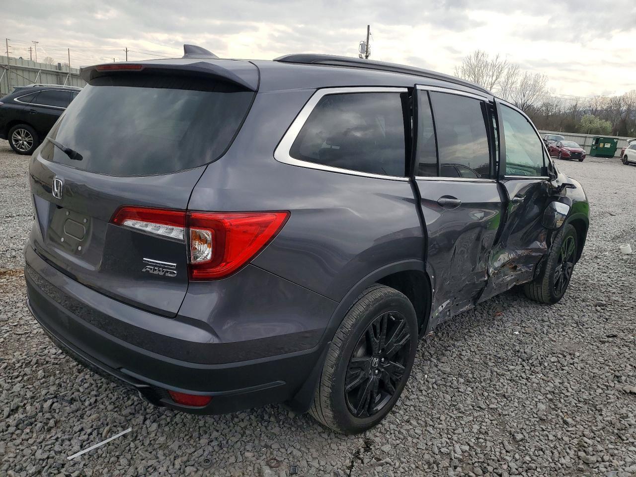 2022 Honda Pilot Se - Image 3