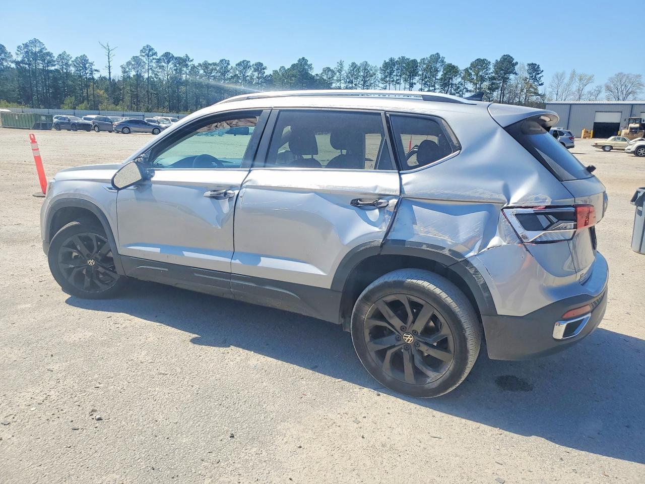 2022 Volkswagen Taos Se Iq Drive - Фото 2