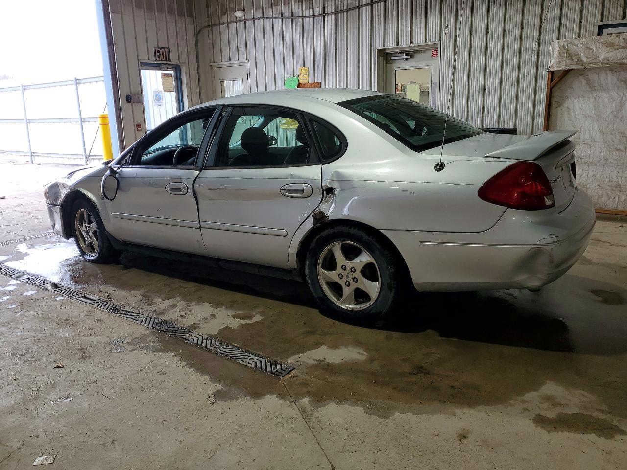 2002 Ford Taurus Ses - Фото 2