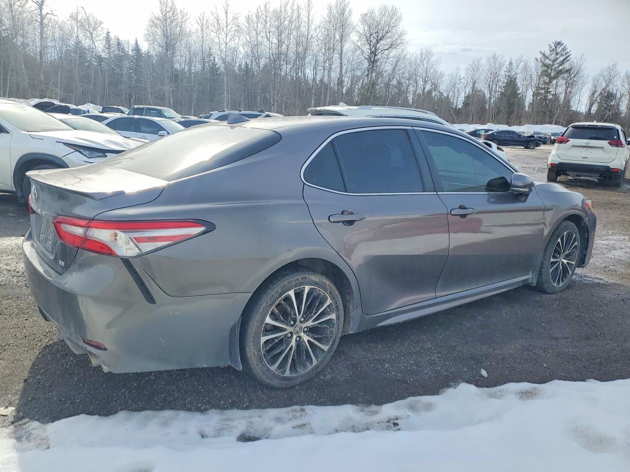2018 Toyota Camry L - Image 3