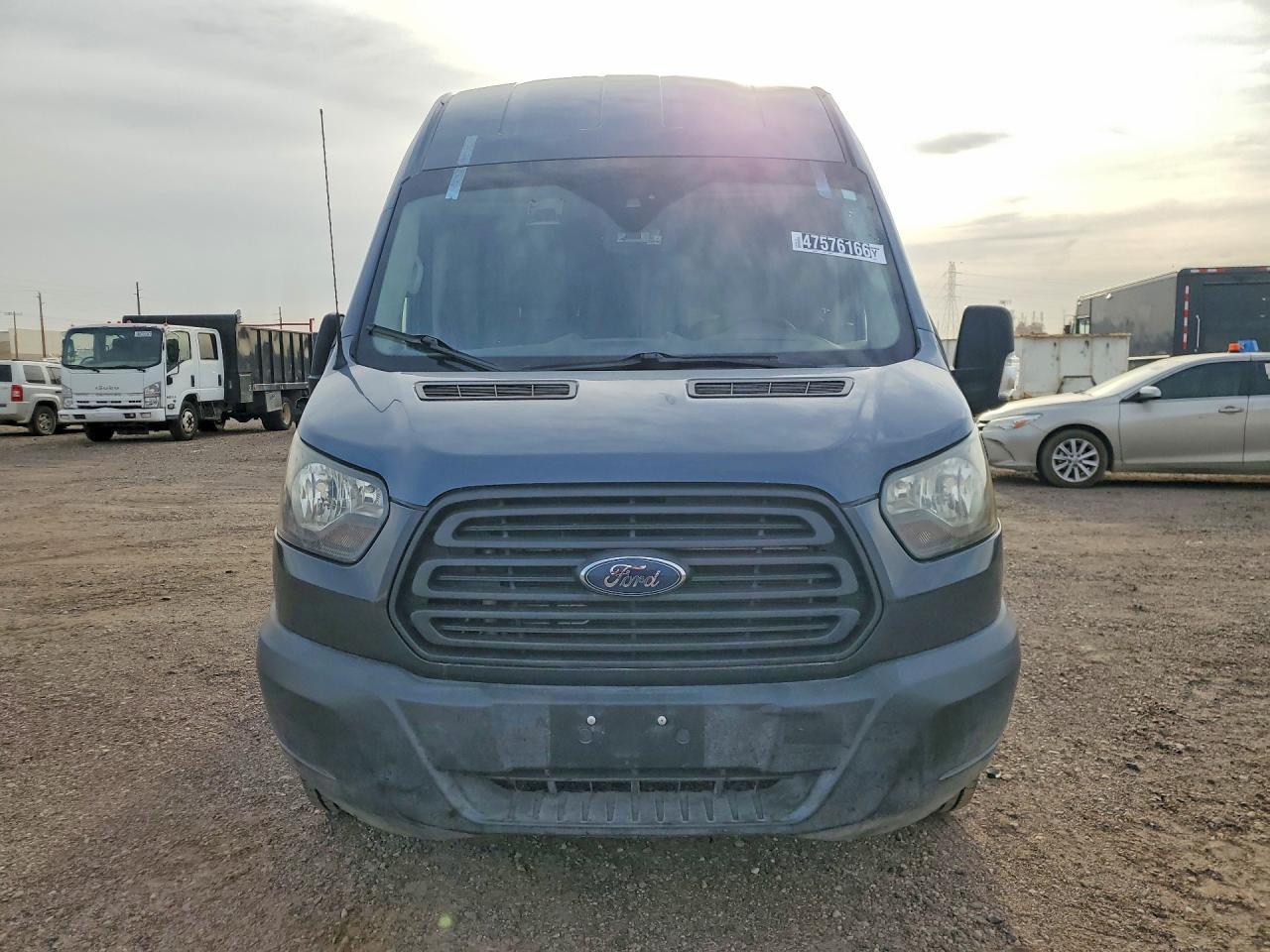 2019 Ford Transit 250 Delivery Van - Фото 5