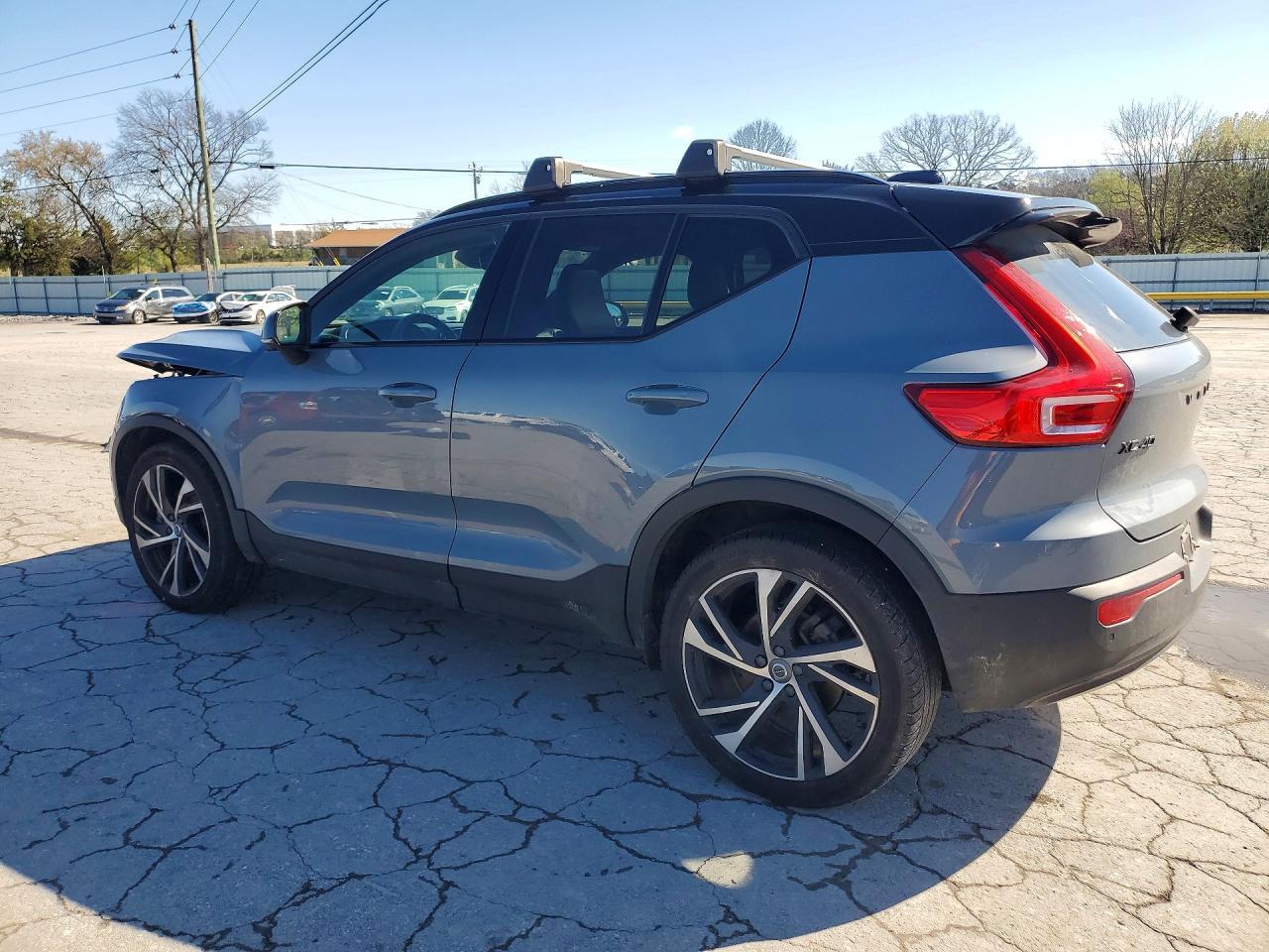 2022 Volvo Xc40 T5 R-Design - Фото 2