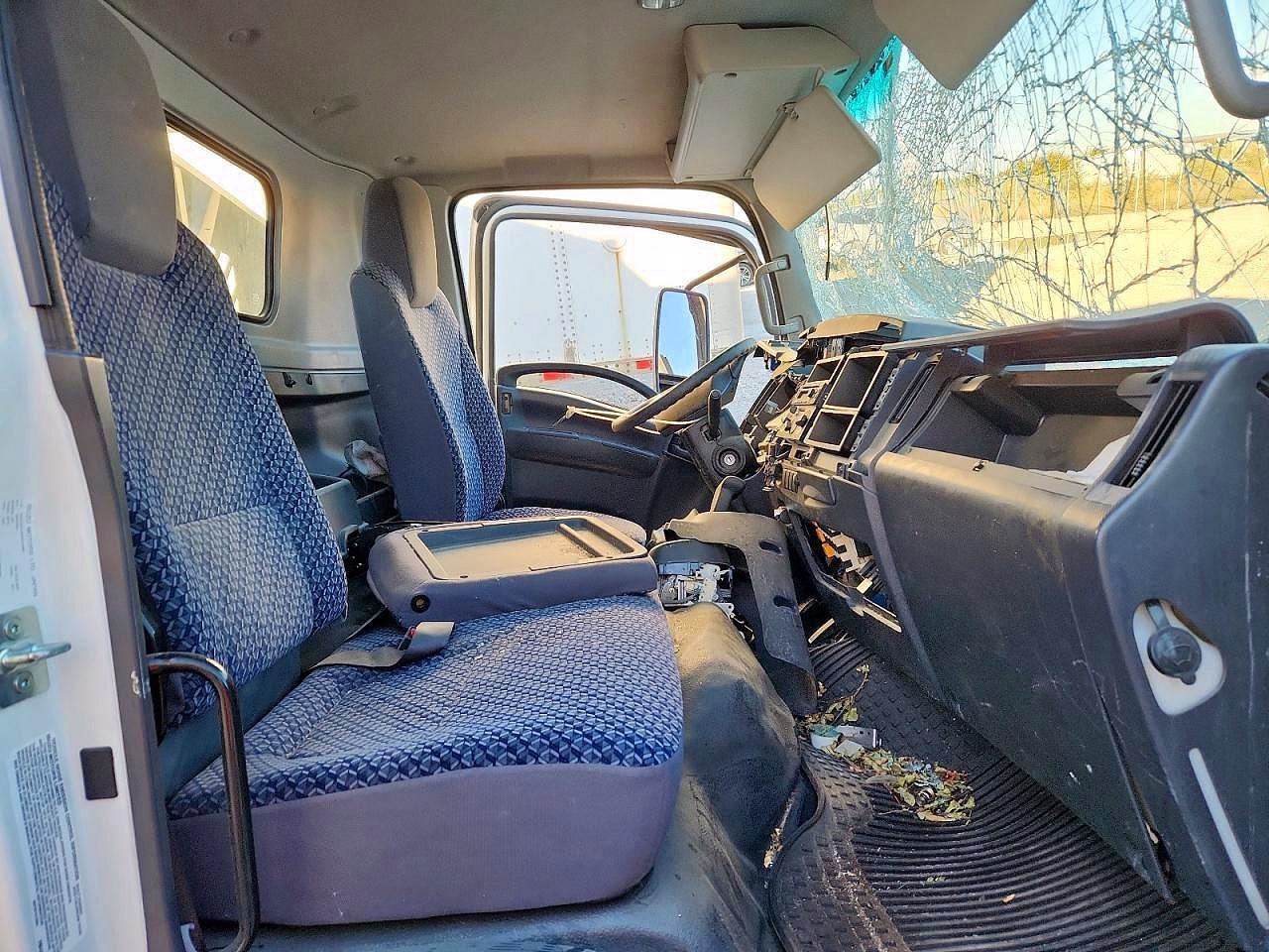 2024 Isuzu Npr Hd - Фото 7