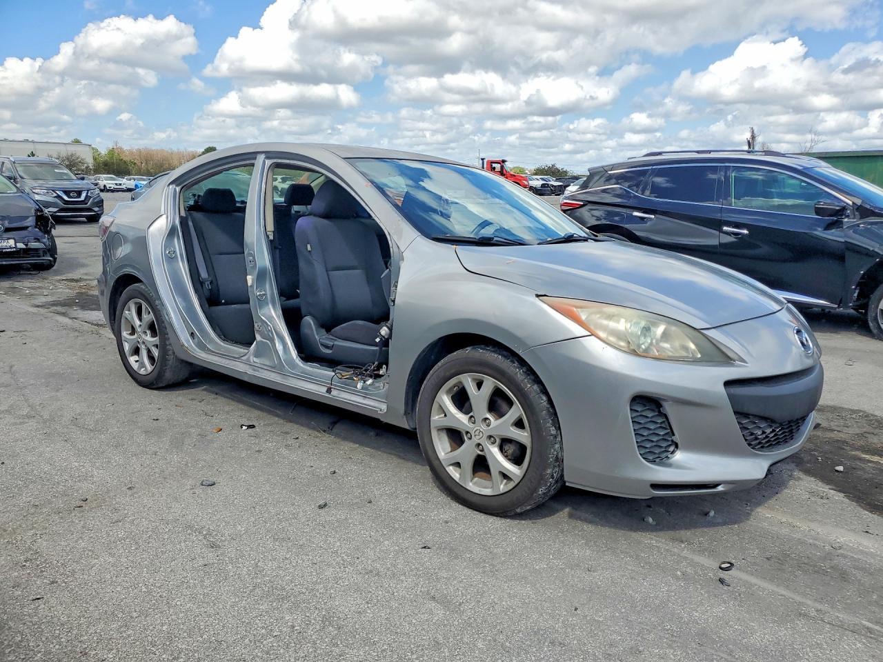 2013 Mazda Mazda 3 - Фото 4