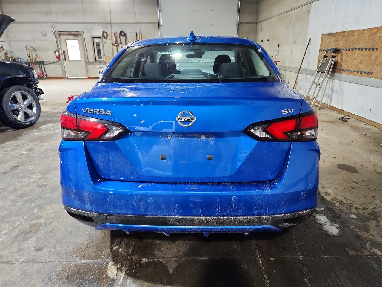 2022 Nissan Versa Sv - Фото 6