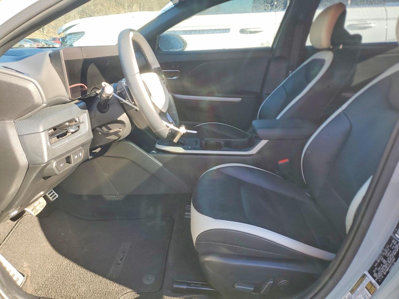 2025 Kia K4 Gt-Line Turbo - Image 7