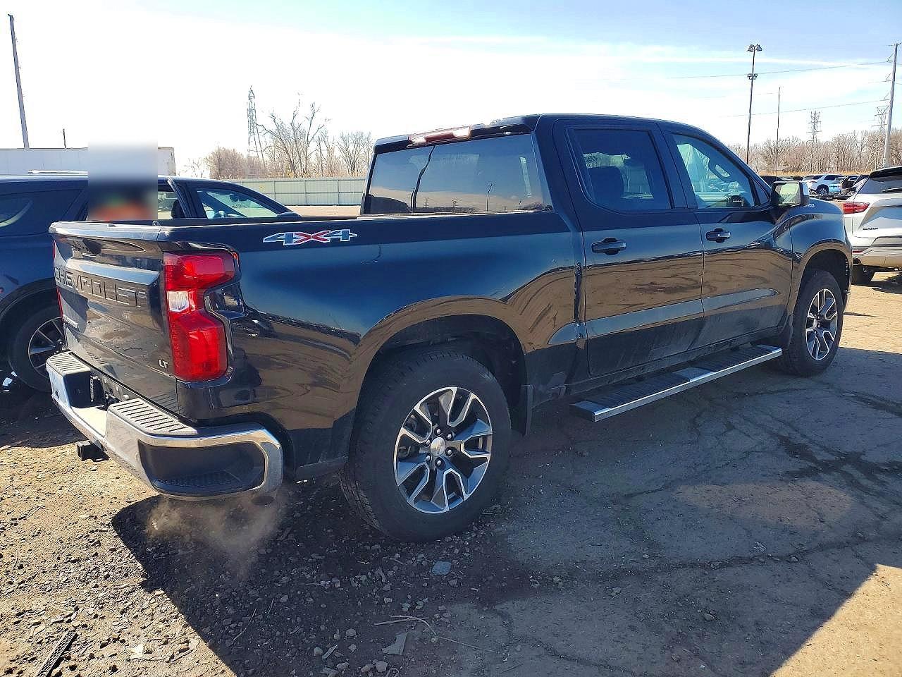2024 Chevrolet Silverado K1500 Lt-L - Image 3