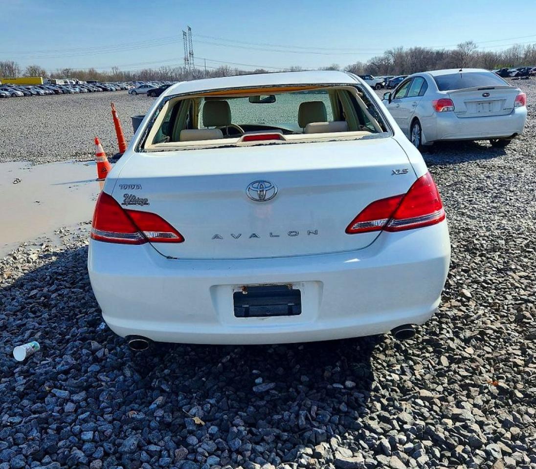 2006 Toyota Avalon Xls - Image 6