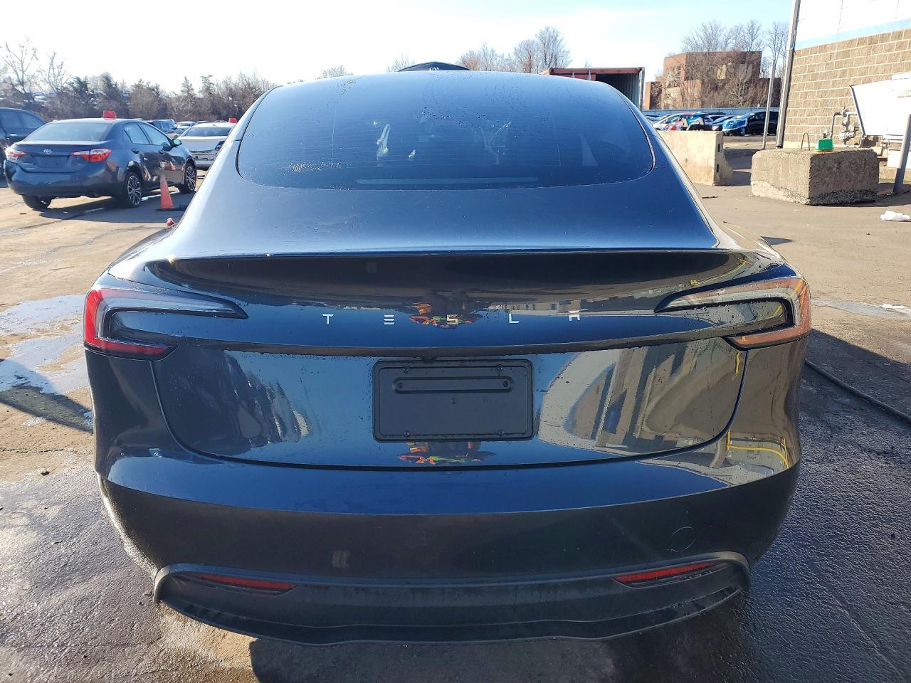 2025 Tesla Mod - Image 6