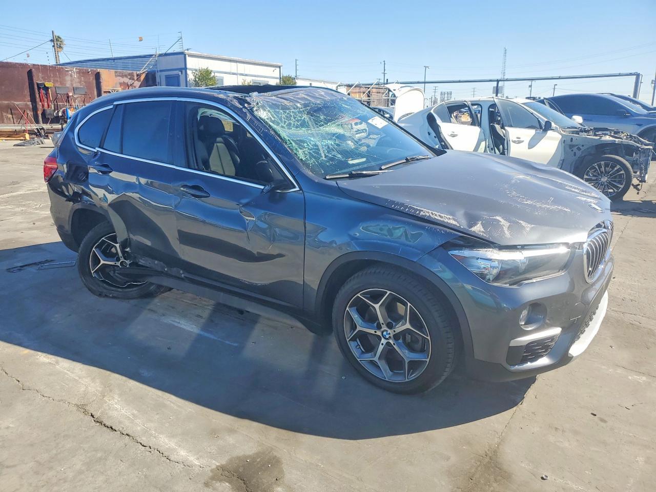 2018 BMW X1 xDrive28I - Фото 4