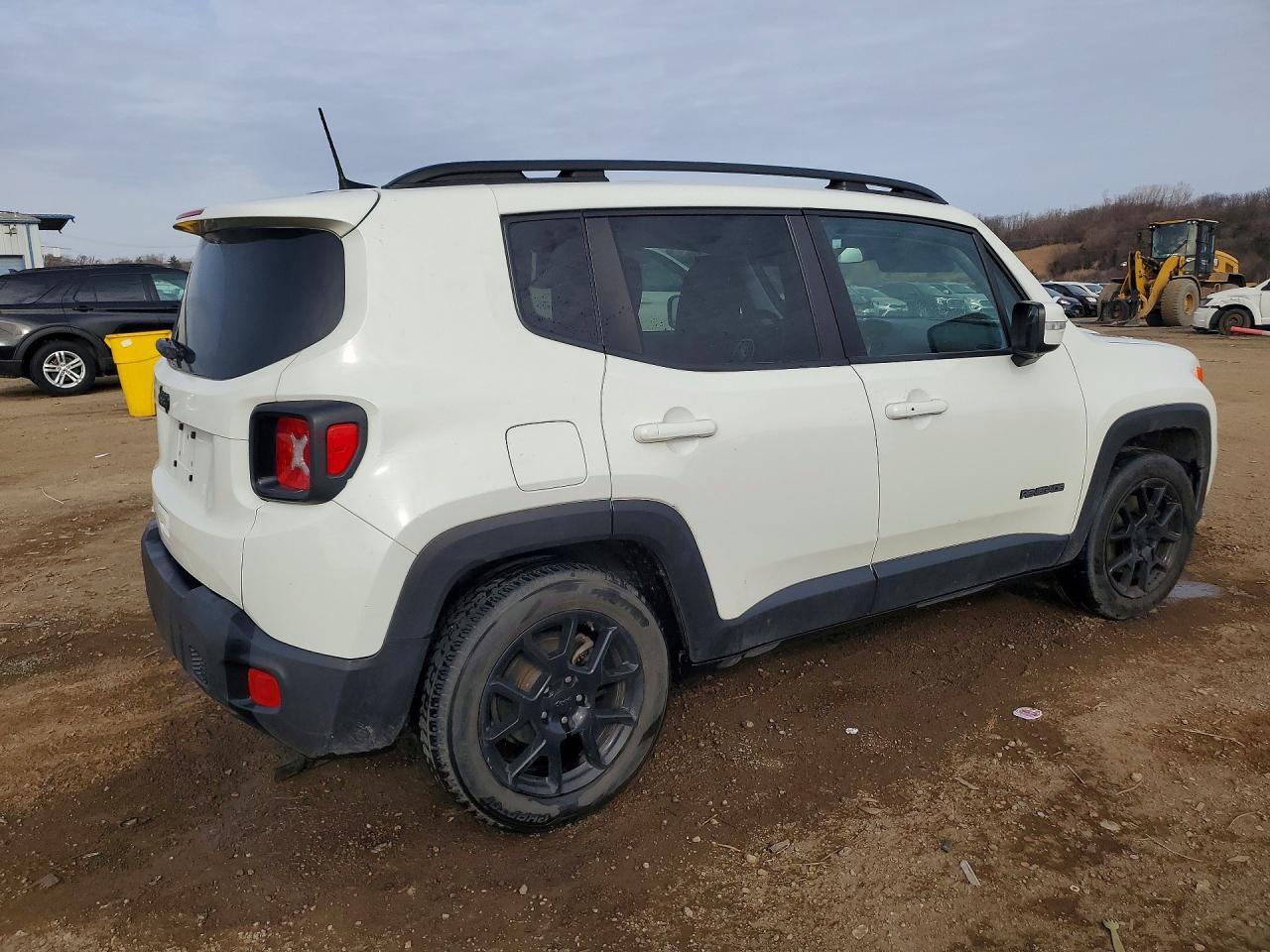 2020 Jeep Renegade Latitude - Фото 3