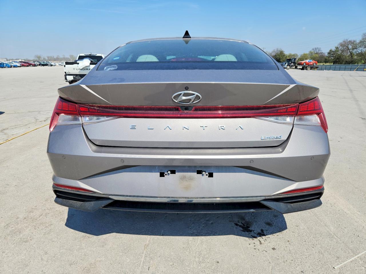 2021 Hyundai Elantra Limited - Фото 6