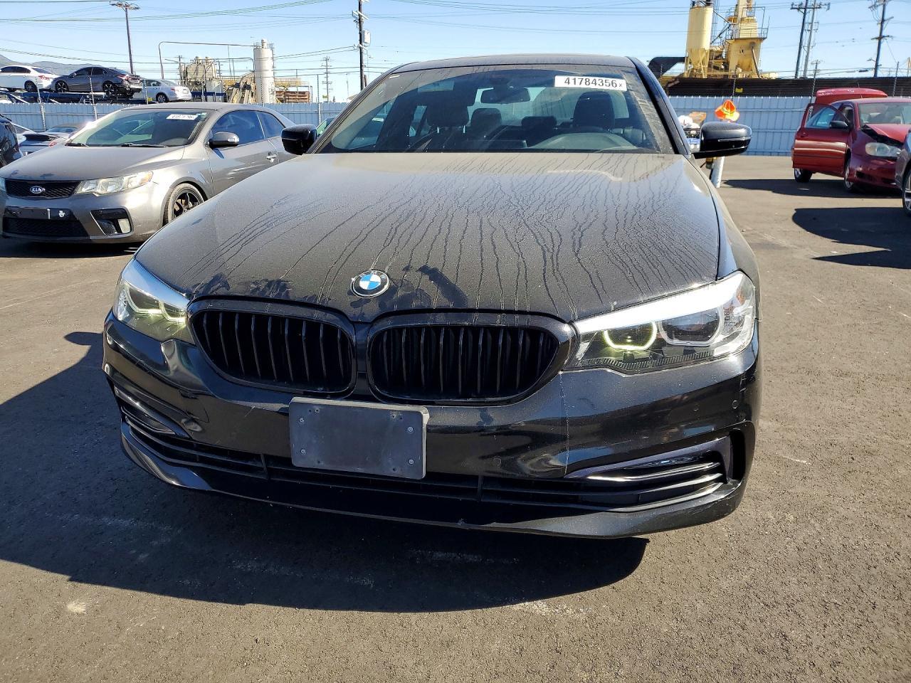 2018 BMW 530 - Image 5