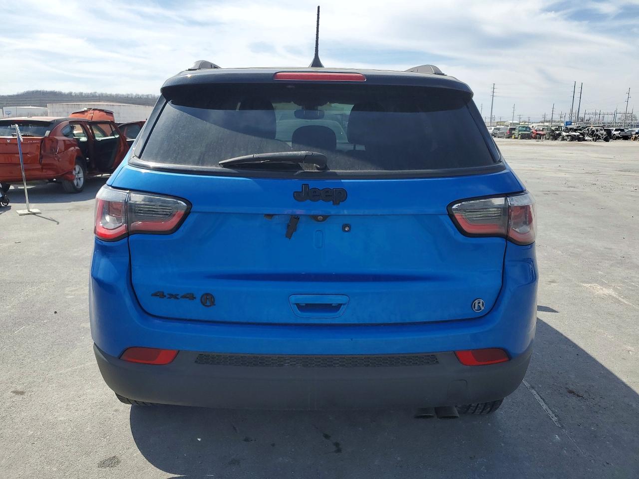 2019 Jeep Compass Latitude - Image 6