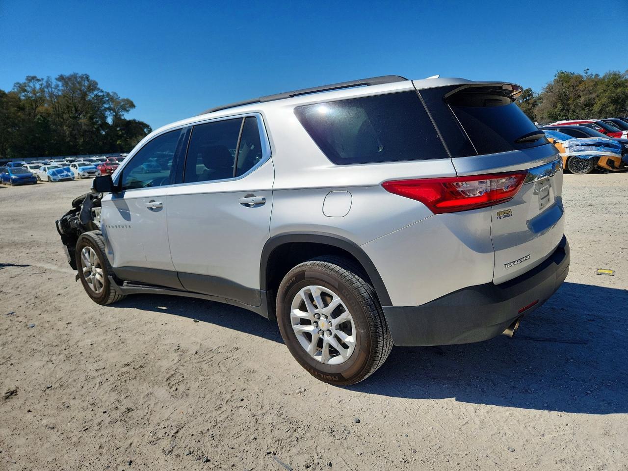 2020 Chevrolet Traverse Lt - Image 2