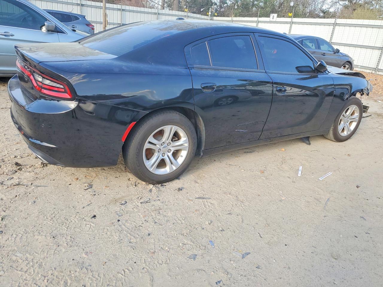 2022 Dodge Charger Sxt - Image 3
