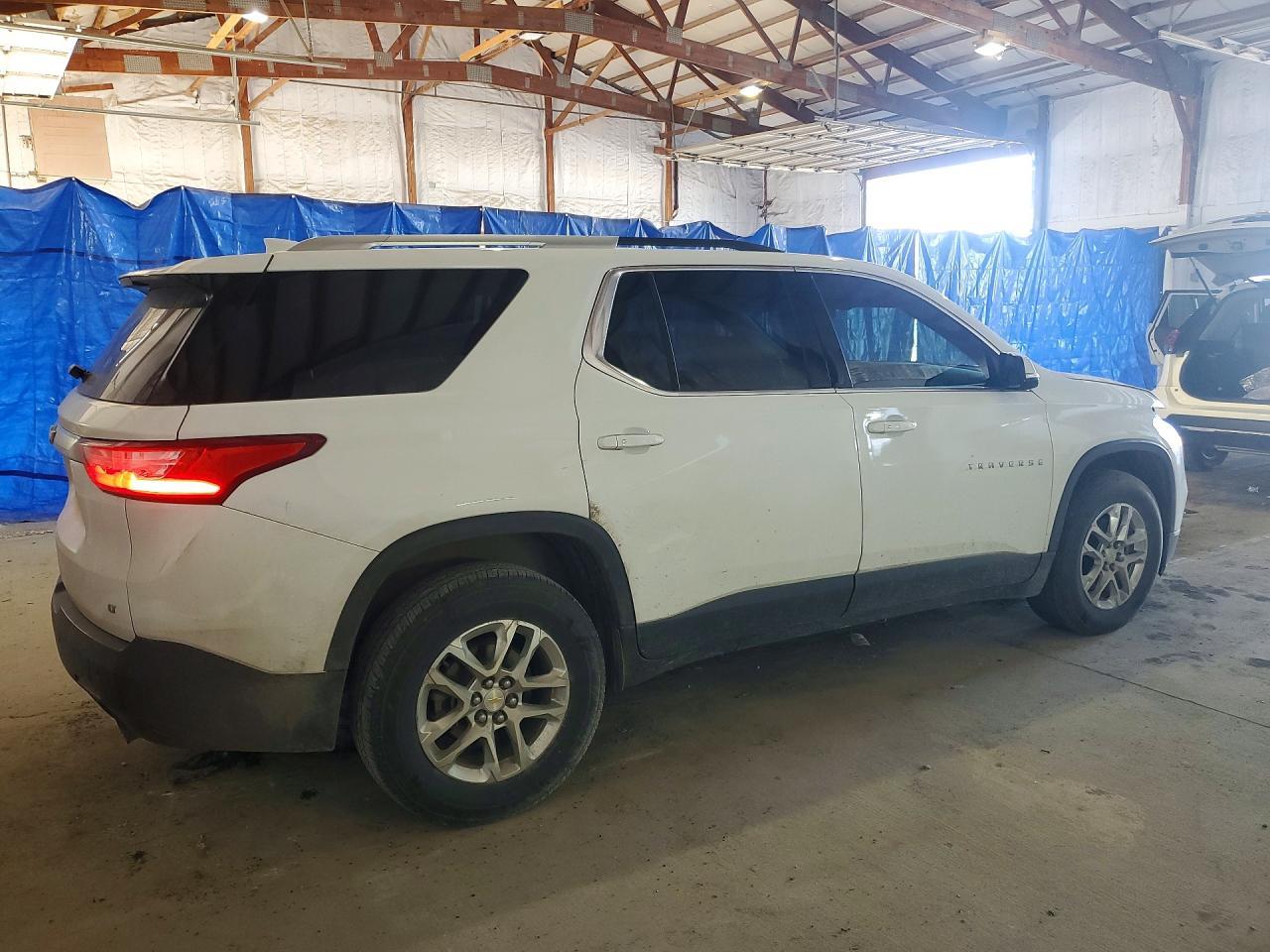 2018 Chevrolet Traverse Lt - Image 3