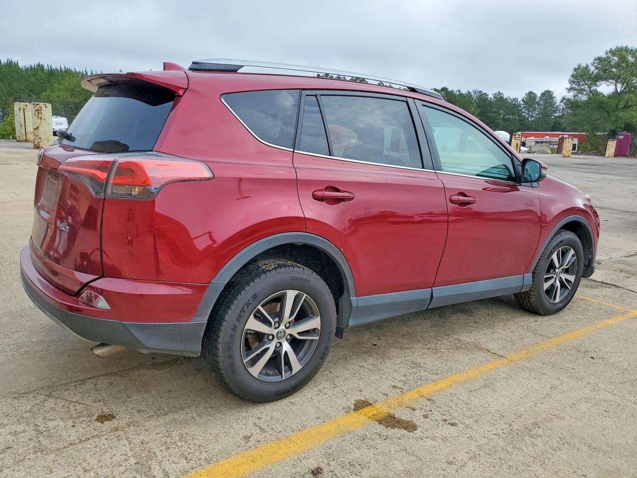 2018 Toyota Rav4 - Image 3