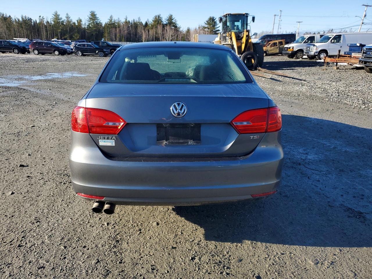 2014 Volkswagen Jetta 1.8 Tsi 4Dr - Image 6