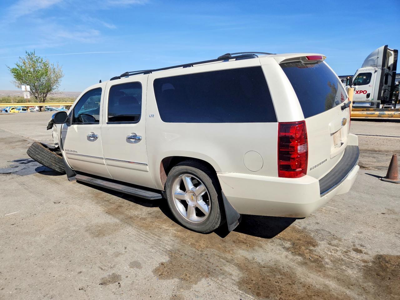 2011 Chevrolet Suburban K1500 Ltz - Фото 2