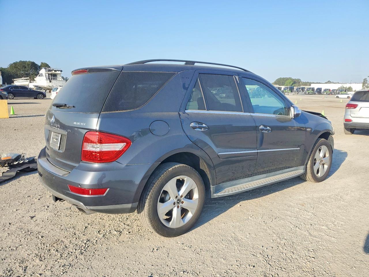 2010 Mercedes-Benz Ml 350 Bluetec - Фото 3