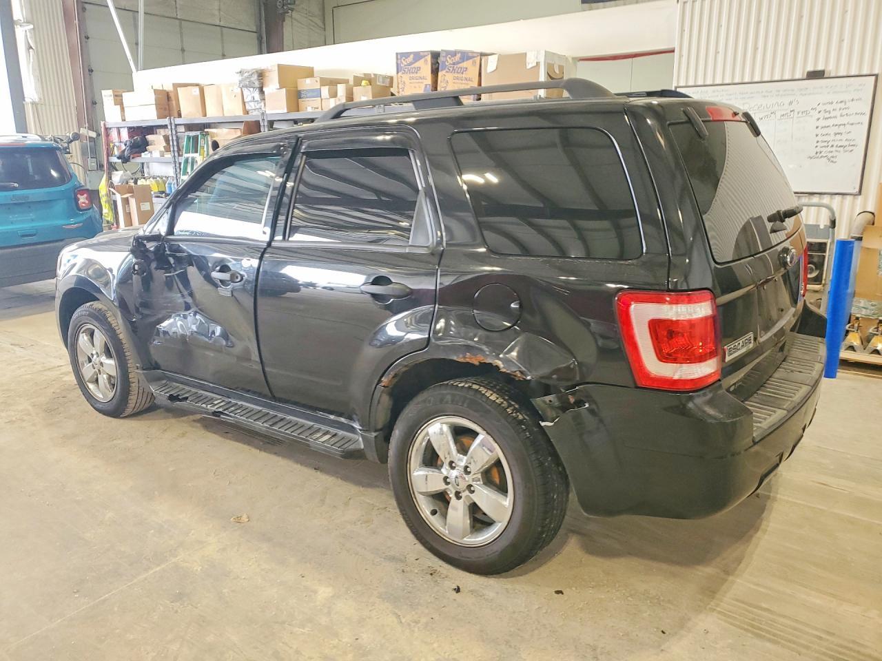 2011 Ford Escape Xlt - Фото 2