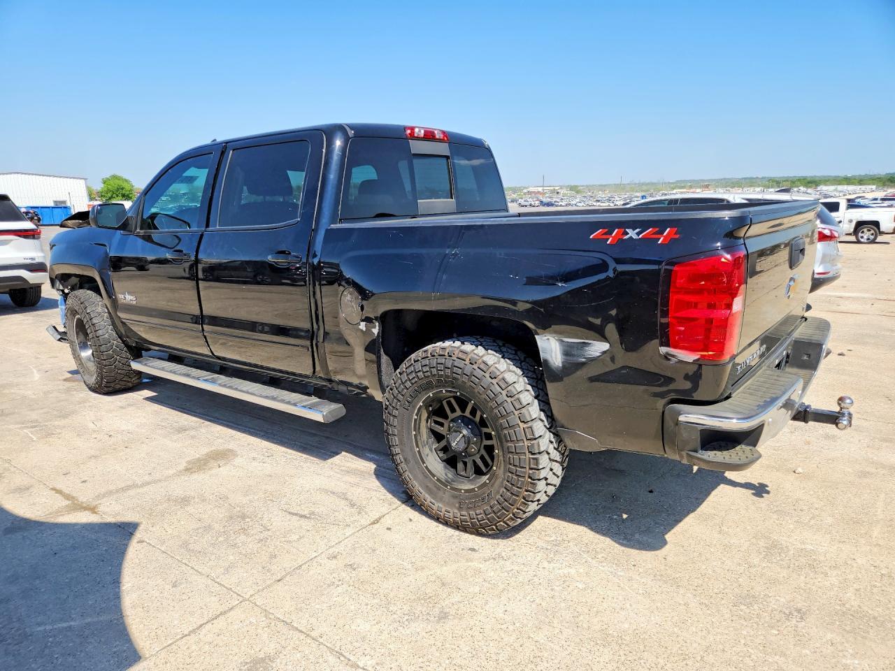 2018 Chevrolet Silverado K1500 Lt - Image 2