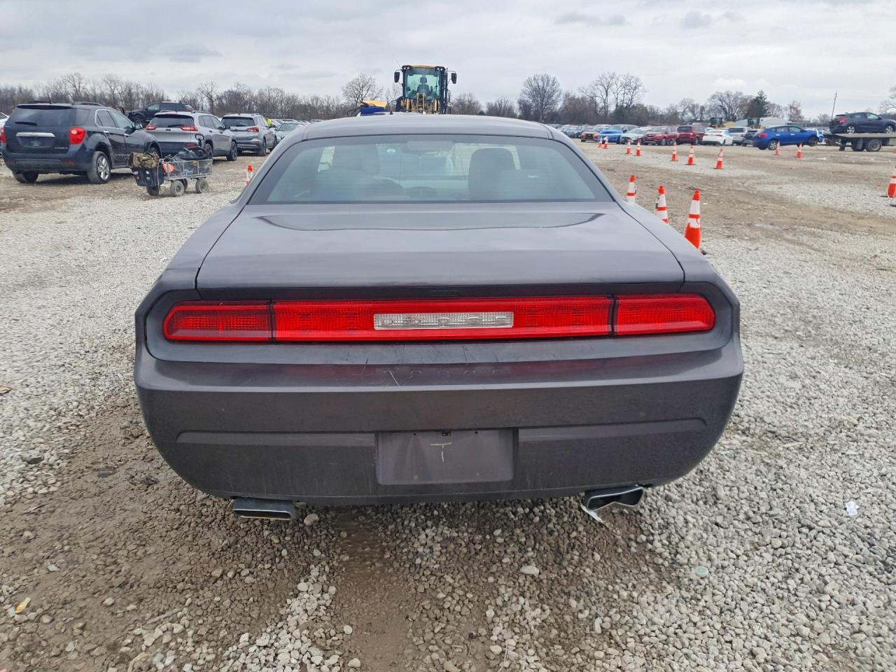 2014 Dodge Challenger Sxt - Image 6