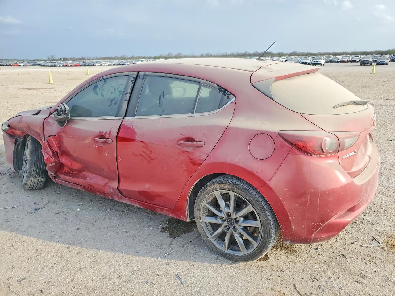 2018 Mazda 3 Touring - Фото 2
