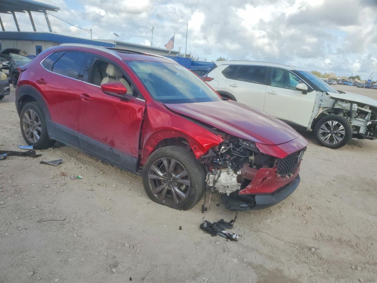 2021 Mazd Cx-30 Premium - Фото 4