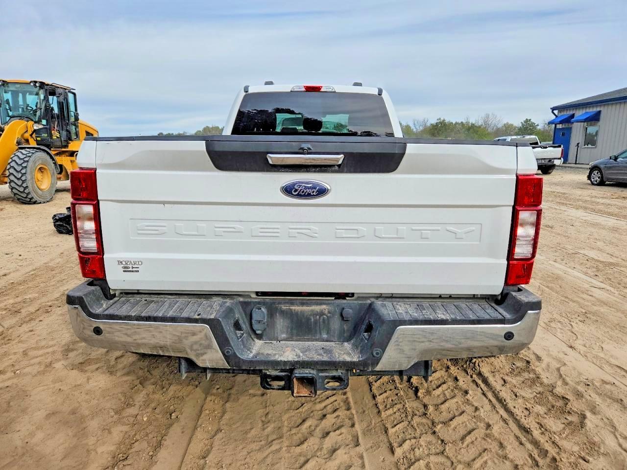 2022 Ford F350 Super Duty - Фото 6