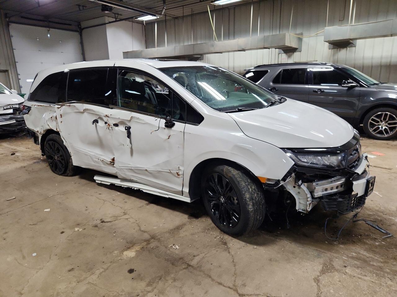 2025 Honda Odyssey Sport-L - Image 4