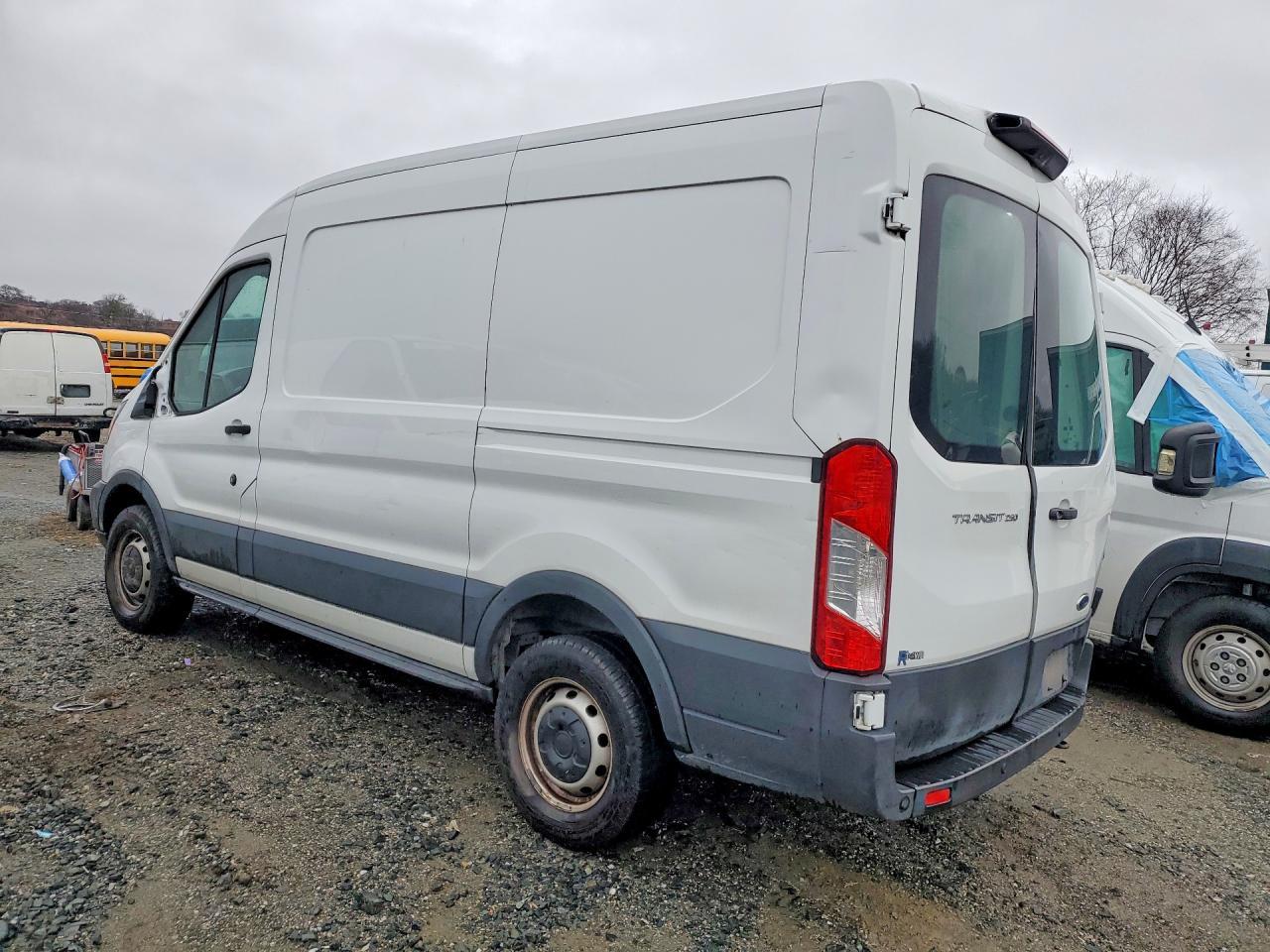 2019 Ford Transit 250 Utility / Service Van - Image 2