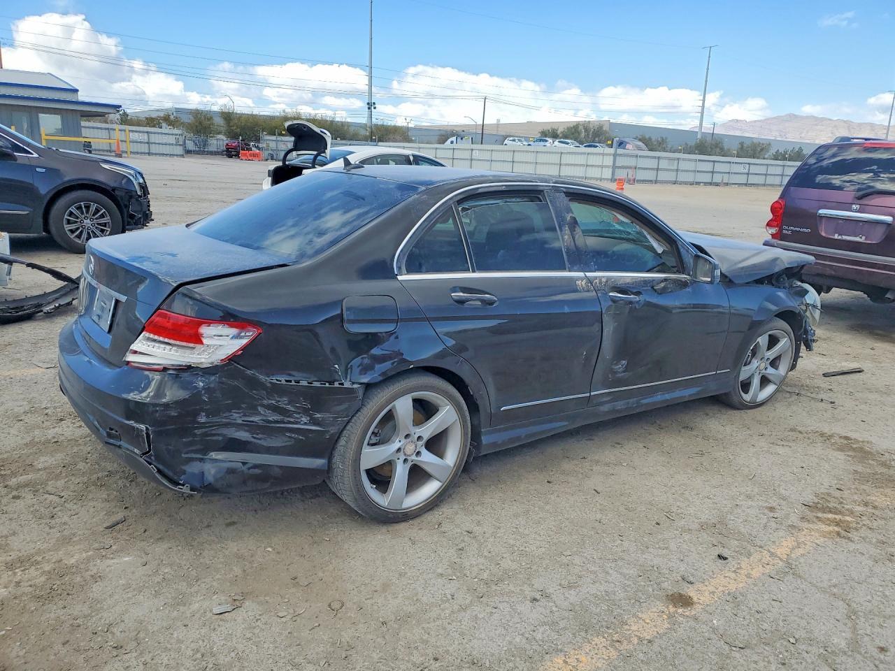 2014 Mercedes-Benz C 250 - Фото 3